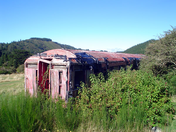 sleeping carriage Aa1060, located on a farm in the Akatarawa Valley